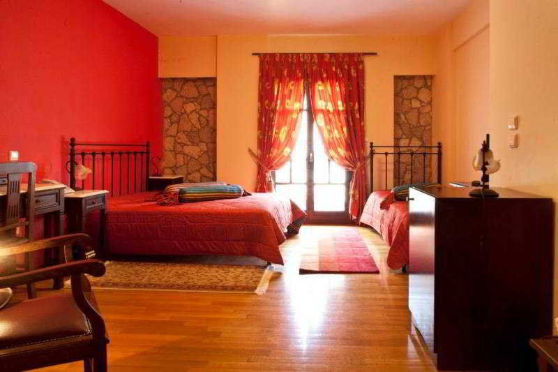 Hotel Kynaitha Калаврита Екстериор снимка
