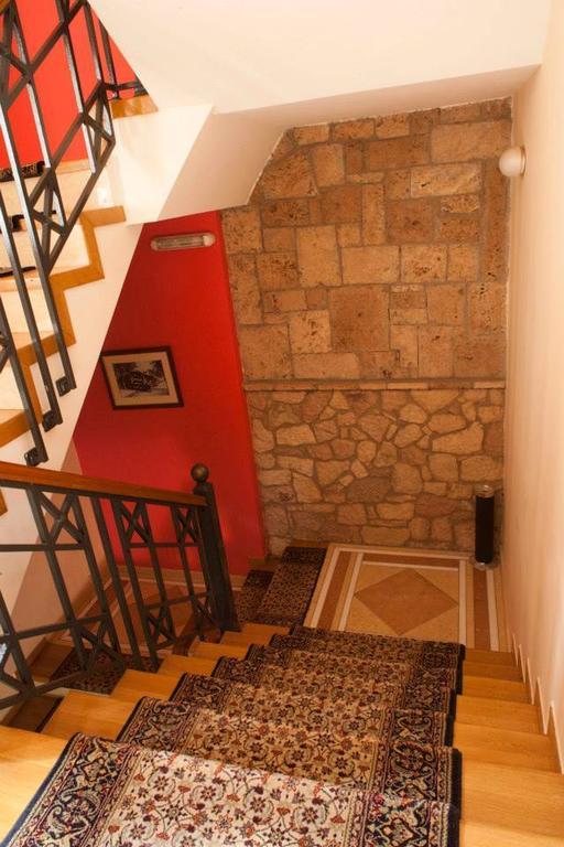 Hotel Kynaitha Калаврита Екстериор снимка